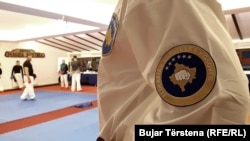 Përfaqësuesja e Kosovës në karate gjatë ushtrimeve