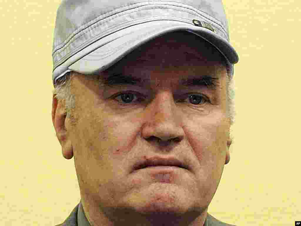 Ratko Mladić na prvom pojavljivanju pred Haškim tribunalom, 03.06.2011. Foto: AP / Martin Meissner 