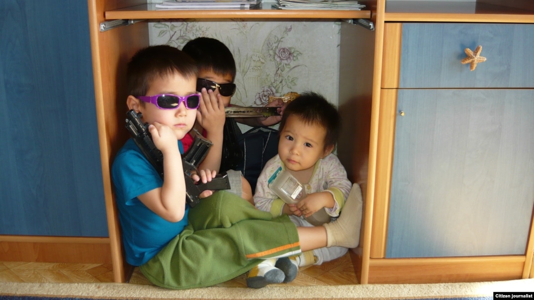 Пәк қызбен миссионерлік секс