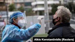 Тестирање за ковид-19. Илустрација.