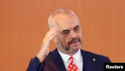 Албанскиот премиер Еди Рама
