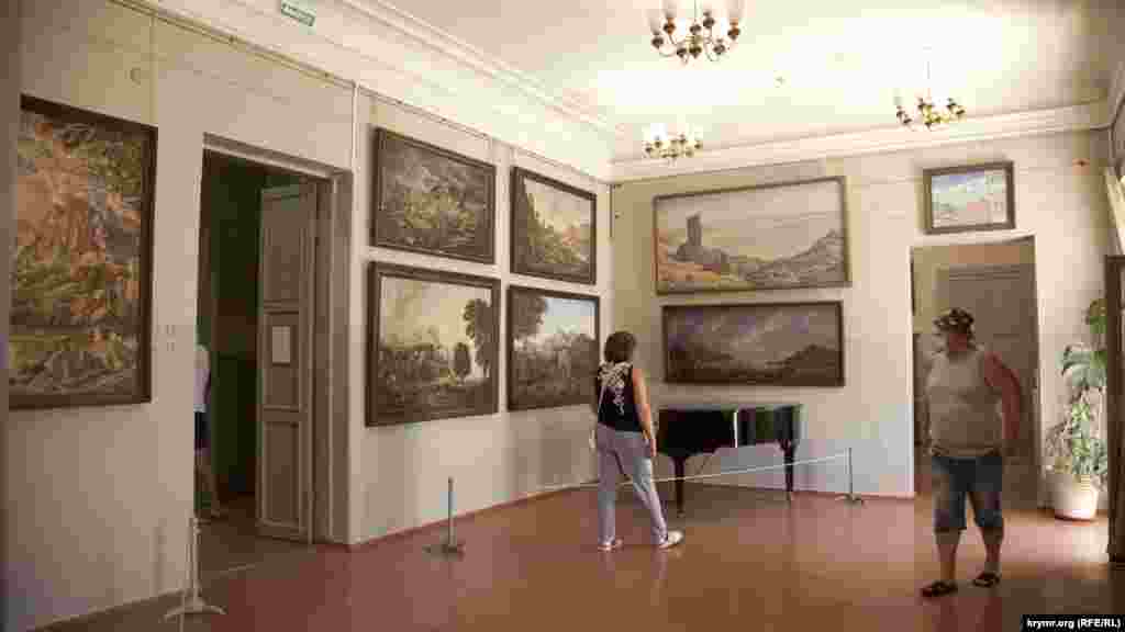 Зал Богаевского в Доме сестры художника&nbsp;(фото сделано до того, как галерею закрыли на &laquo;реставрацию&raquo;)