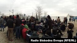 Архивска фотографија- бегалци и мигранти на грчко-македонската граница 