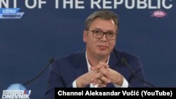 Televizija Pink prenela je kompletnu 65-minutnu pre-konferenciju predsednika Srbije Aleksandra Vučića, 11. avgust 2019.