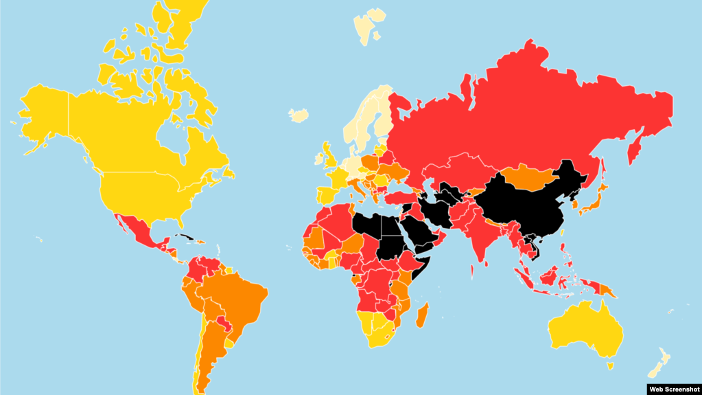 ایران در میان ۱۸۰ کشور جهان، در رده ۱۶۵ قرار دارد و جزء کشورهای «سیاه» برای رسانه‌ها و خبرنگاران رده بندی شده است.