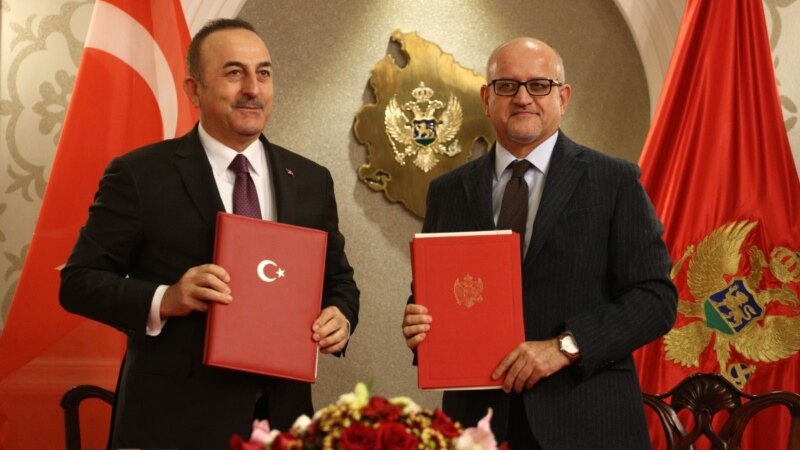 Mali i Zi dhe Turqia zotohen për fuqizim të raporteve 