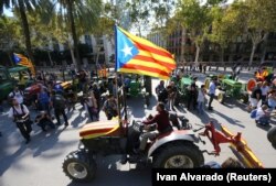 Мітинг на підтримку відділення Каталонії. Барселона, 10 жовтня 2017 року