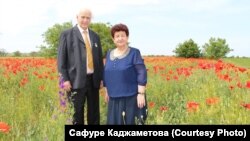 Seyran Useinov ve Safure Kacametova. Safure Kacametovanıñ arhivinden
