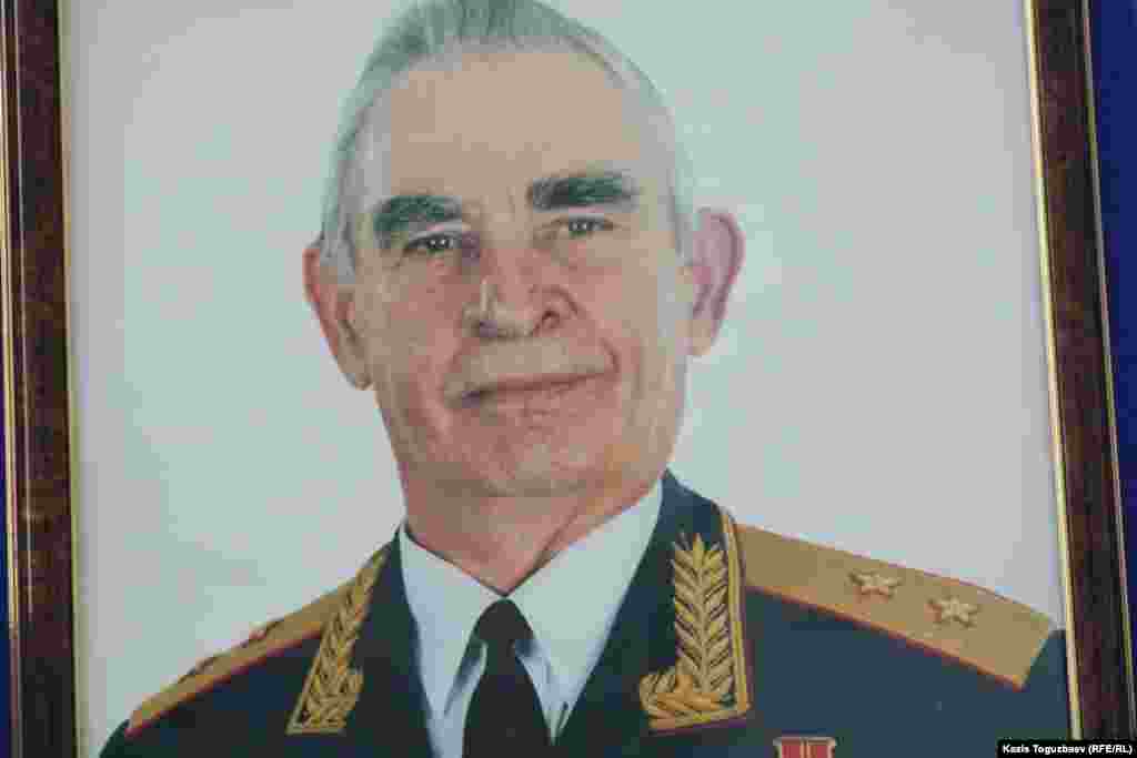 Генерал-лейтенант Василий Шевченко, председатель КГБ Казахской ССР в 1975-1982 годах. Алматы, 5 апреля 2012 года.