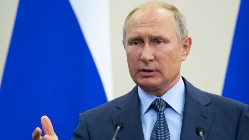 Путин: хатын-кызлар пенсиягә 60 яшьтә чыгарга тиеш
