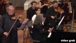 Gidon Kremer și Martha Argerich la concertul de la Berlin
