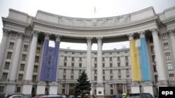 Міністерство закордонних справ у Києві, 15 квітня 2014 року