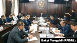 Заседание госкомиссии по изучению ситуации в Кой-Таше.