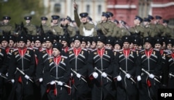 Казаки на репетиции военного парада в Москве, 7 мая 2015 года