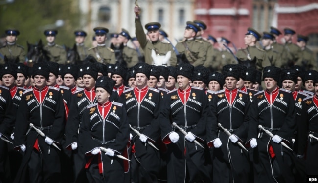 "Реестровые казаки" на репетиции парада в честь Дня Победы, Москва, 2015 год