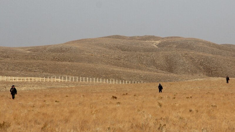 Военным Кыргызстана и Таджикистана запрещено применять оружие на границе, за исключением особых случаев