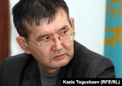 Ерлан Калиев , активист оппозиционной партии "Алга". Алматы, 29 февраля 2012 года.
