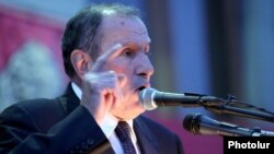 Armenia -- Leader of Armenian National Congress speaks at the opposition rally in Yerevan, 08May2012