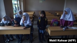 آرشیف - دانش آموزان در یک مکتب خصوصی در کابل