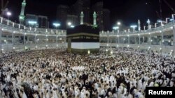 Pelegrinët myslimanë në Haxhillëkun e këtij viti në Arabinë Saudite