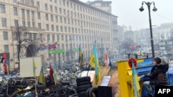 Украинская певица Руслана выступает на баррикадах в Киеве