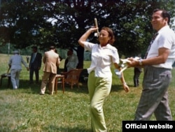Elena Ceaușescu în vara anului 1976 în cursul unei vizite în Moldova (Foto: #F016; Fototeca online a comunismului românesc)