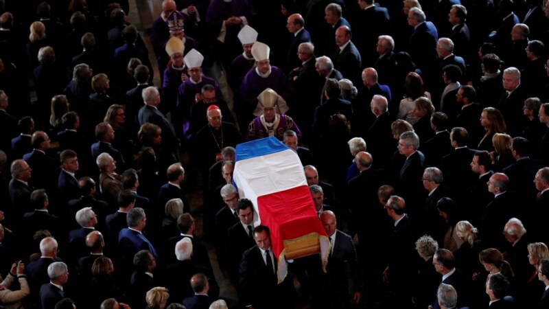 I jepet lamtumira ish-presidentit të Francës,  Jacques Chirac