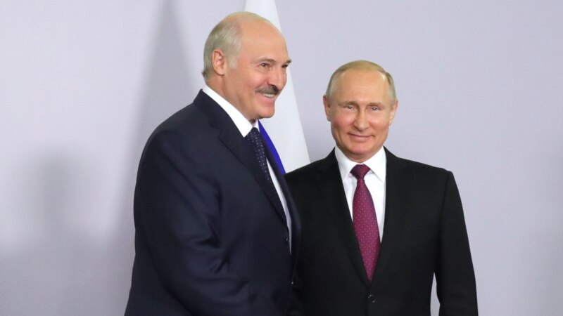 Лукашенко предупредил подчиненных об угрозе развязывания войны