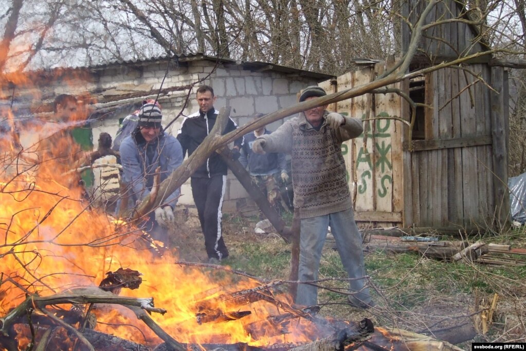 Суботнік на сядзібе