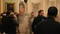 Сторонники Дональда Трампа в здании Конгресса США, 6 января 2021 г.