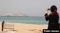 The islands of Abu Musa, Greater Tunb, and Lesser Tunb could be to break Iran's chokehold on shipping through the Strait of Hormuz, experts say. (file photo)