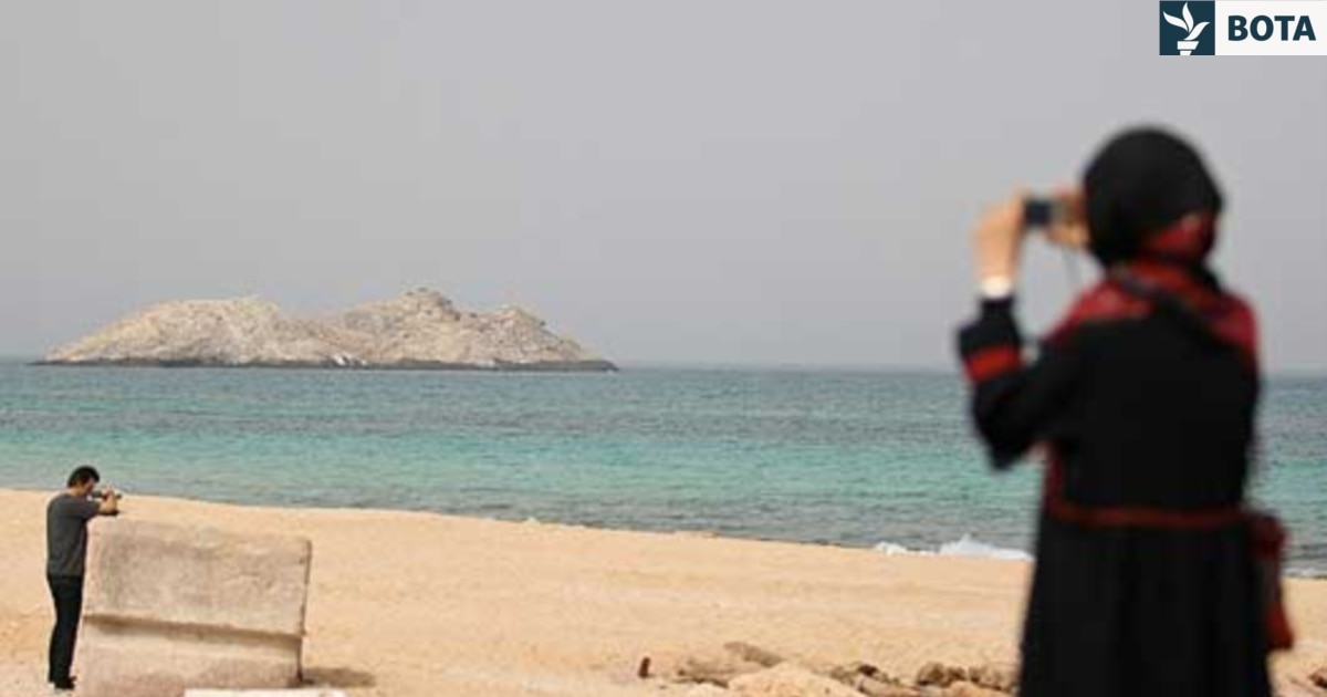 Tre ishuj që mund të jenë kyç për të mbajtur të hapur Ngushticën e Hormuzit