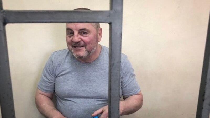 Арестованный Эдем Бекиров не может вставать из-за сильных болей в спине – родные