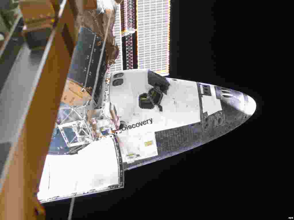 ABŞ-ın Discovery şatlı Beynəlxalq Kosmik Stansiyada. 21 sentyabr 2009