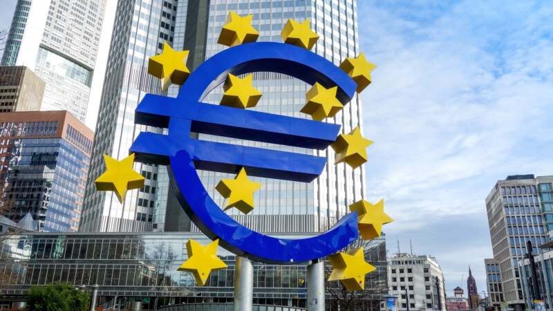 Inflacija u evrozoni pala na 2,9 odsto, rast nestao
