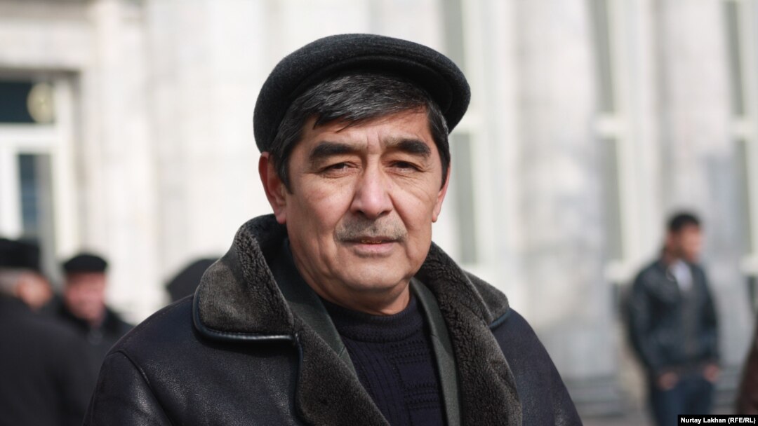 Смотреть порно: Ұлы трахает анасының әпкесі онлайн Дик кискаға жабысып қалды