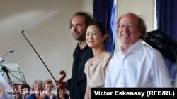 Michel Lethiec, pianista Mookie Lee-Menuhin și altistul Răzvan Popovici în concert la Rolandseck
