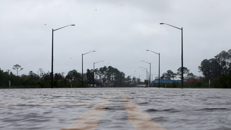 Velike poplave na jugu SAD posle udara uragana Sali 