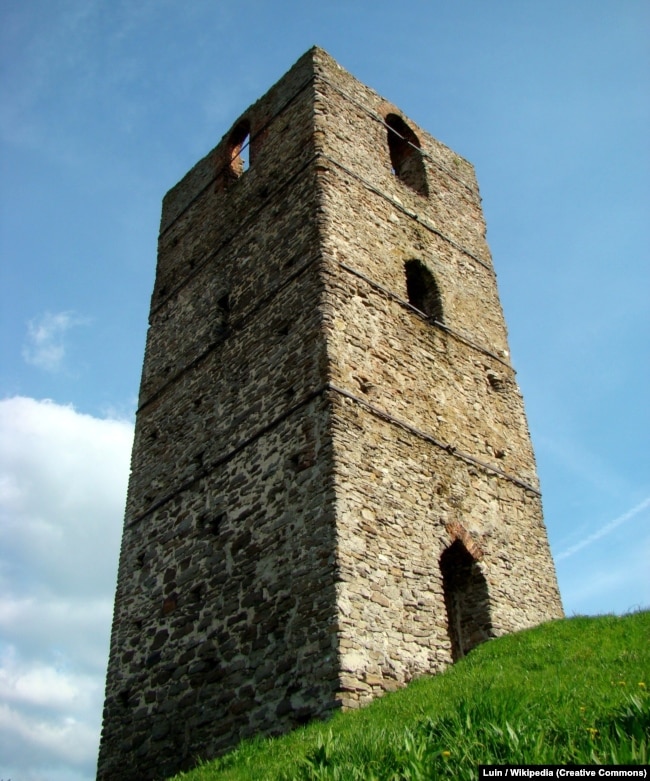 Вежа короля Данила у селі Стовп’є на Холмщині, на відстані 8 кілометрів від Холму