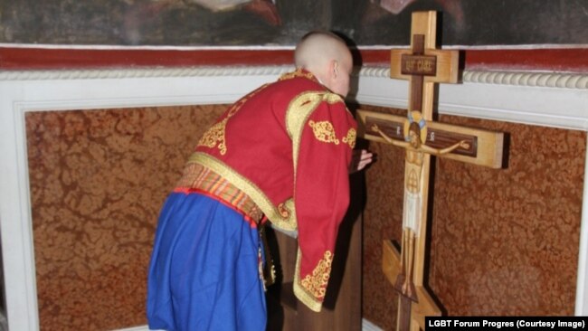 Za mene je religija ljubav: Vuk Adžić Za mene je religija ljubav: Vuk Adžić