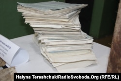 Знайдено понад 5 тисяч листівок до українців