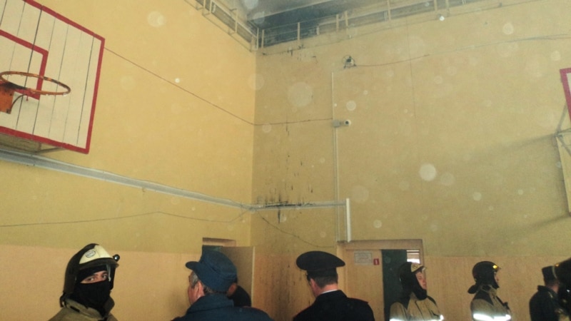 В Казани из школы эвакуировали 1000 человек из-за короткого замыкания