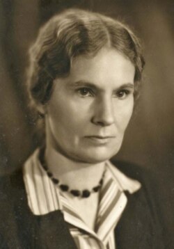 Анна Борисовна Никольская (1889––1977). 1948-жыл.