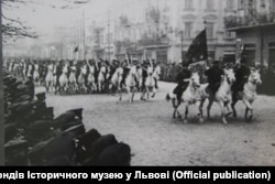 Парад червоноармійських військ у Львові. Вересень 1939 року