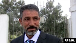 Mirza Sakit after his release in Baku on April 9