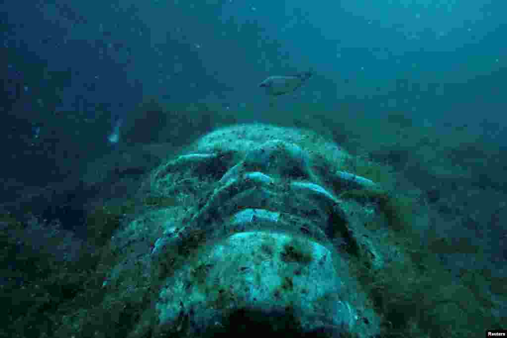 Lenin staring up toward the surface. A Russian tourist who visited the cape in 2016 wrote: &quot;[B]eautiful place, but the water is terribly cold.... We tried to swim but soon realized it&#39;s better just to drink beer on the cliffs and look out over the sea.&quot;