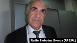 Исе Лахмани директор на Средното општинско училиште „Сами Фрашери“.