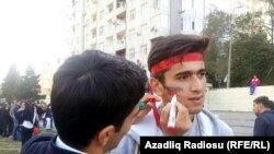 Supporters of Azerbaijan's united opposition gather in Baku.