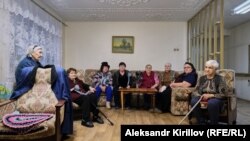 Жители Новгородского дома престарелых