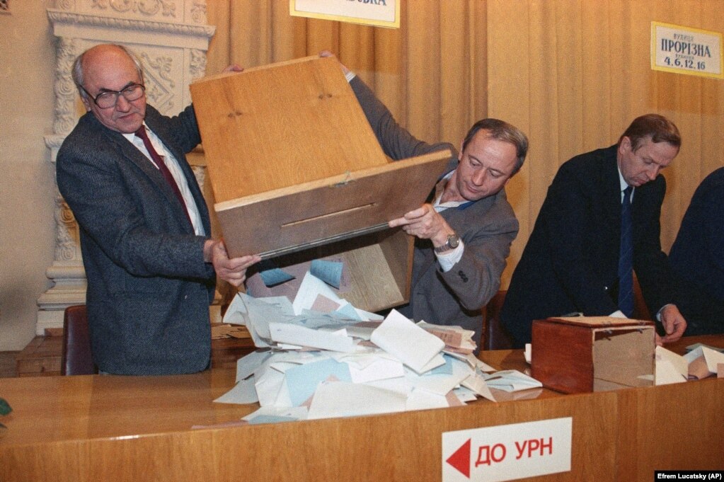 30 років референдуму про суверенітет 1991 року: як це було (ФОТО)